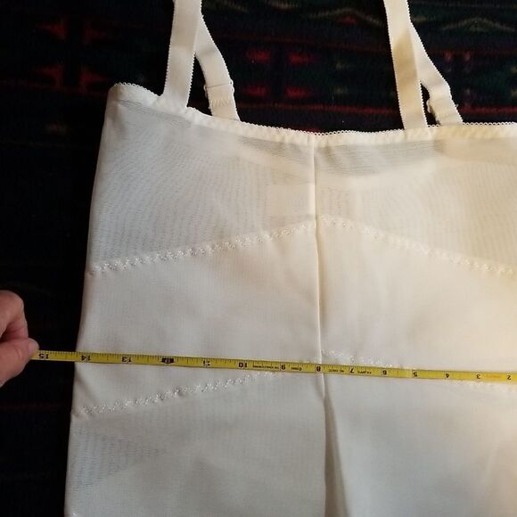 VINTAGE🌷ANOTHER YOUTHFUL CREATION🌷White Guardle New - Picture 8 of 9